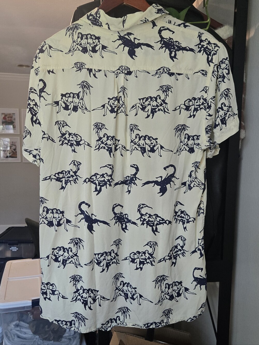 Deus Ex Machina Cream And Navy Button-up Vacation Shirt - Picture 2 of 5